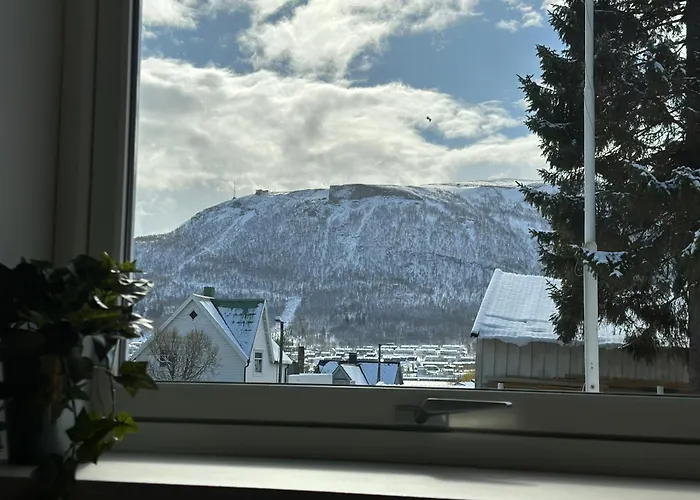 With Free Parking Apartamento Tromsø